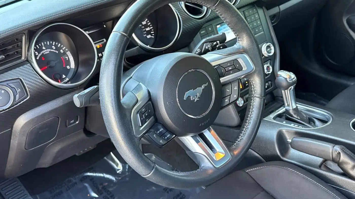 2020 Ford Mustang EcoBoost