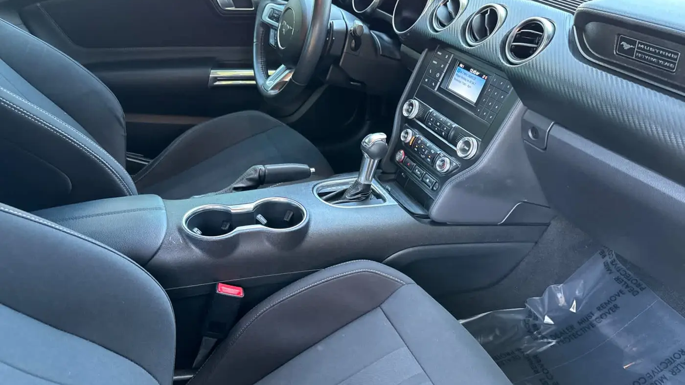 2020 Ford Mustang EcoBoost