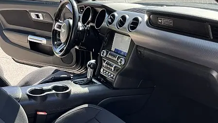 2020 Ford Mustang EcoBoost