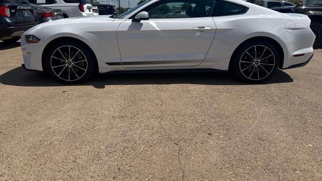 2020 Ford Mustang EcoBoost