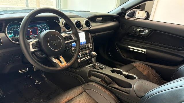 2021 Ford Mustang EcoBoost