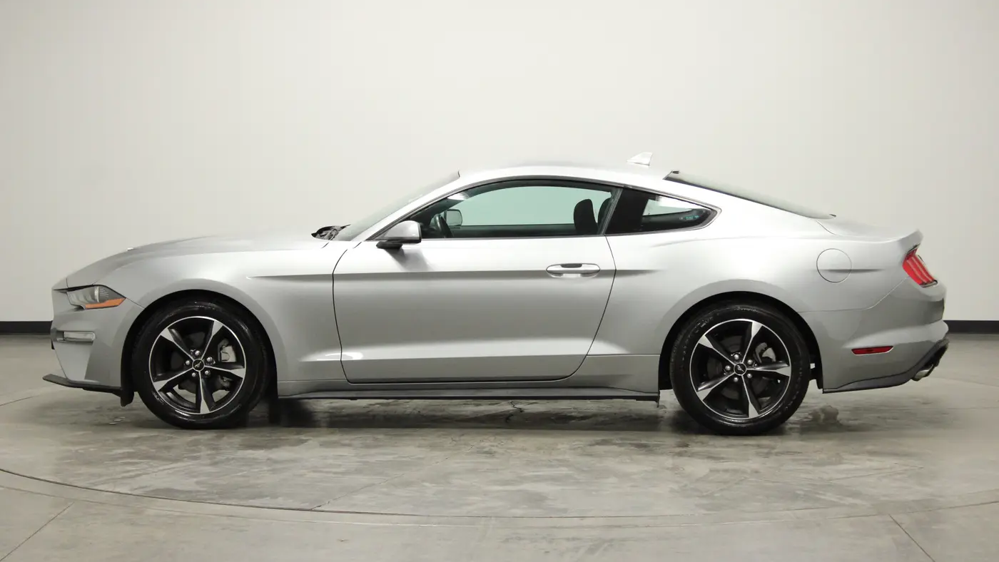 2022 Ford Mustang EcoBoost