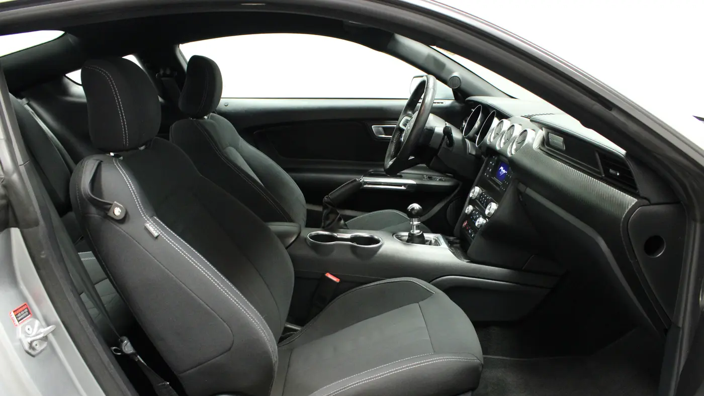 2022 Ford Mustang EcoBoost