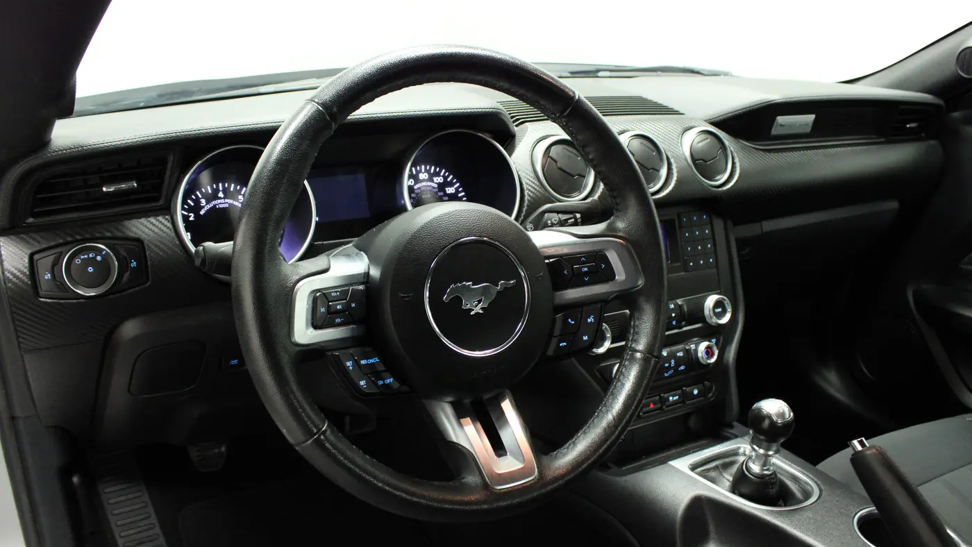 2022 Ford Mustang EcoBoost