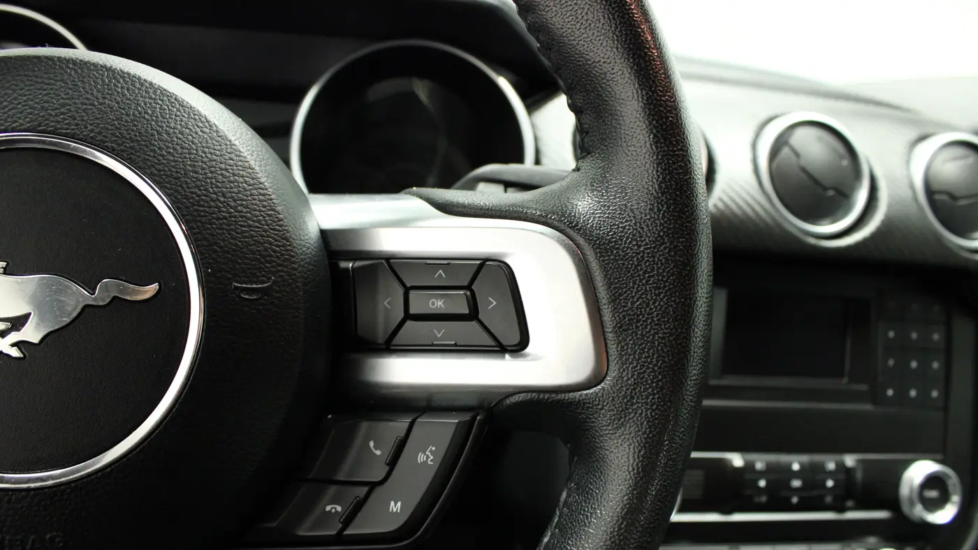 2022 Ford Mustang EcoBoost