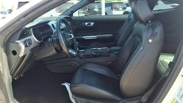2022 Ford Mustang EcoBoost
