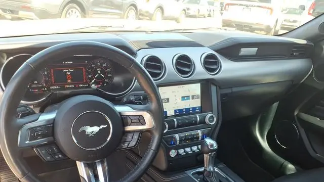 2022 Ford Mustang EcoBoost