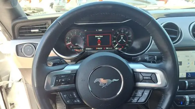 2022 Ford Mustang EcoBoost