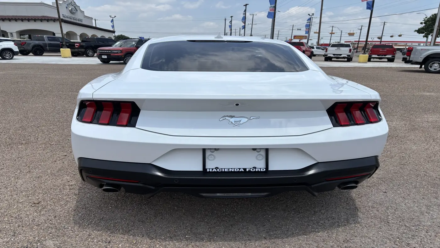2025 Ford Mustang EcoBoost