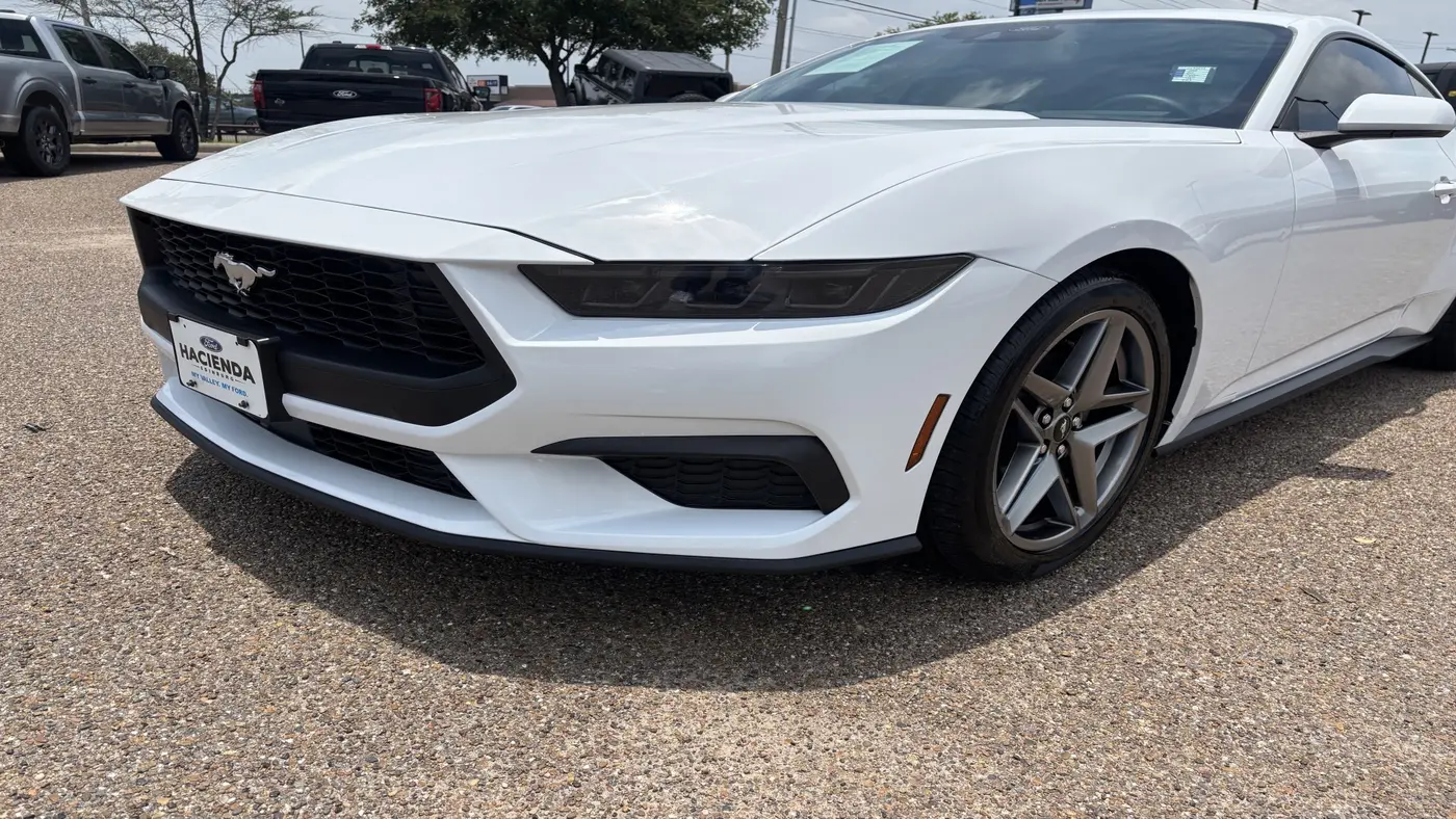 2025 Ford Mustang EcoBoost