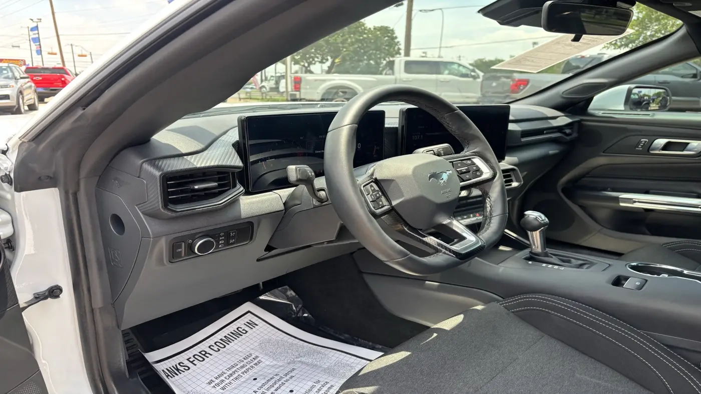 2025 Ford Mustang EcoBoost
