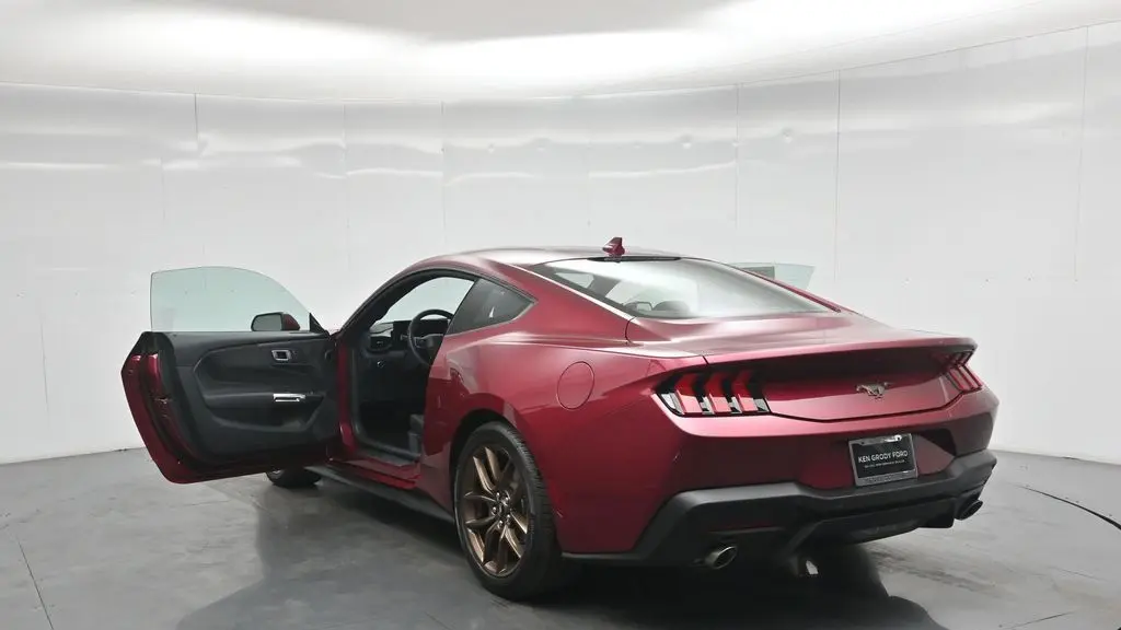 2026 Ford Mustang EcoBoost Premium