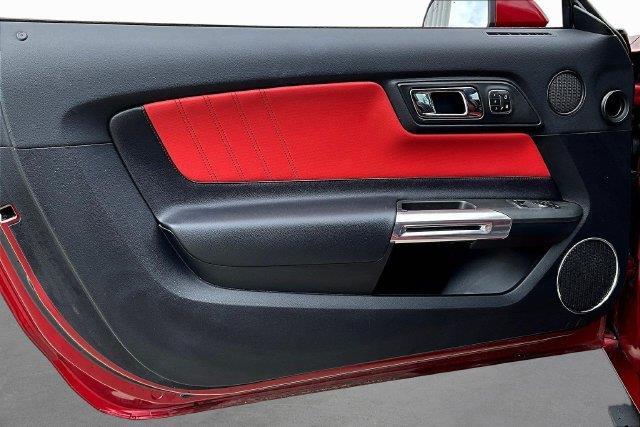 2016 Ford Mustang - $19,900
