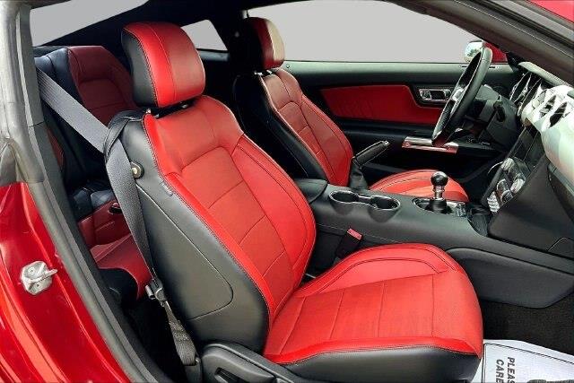 2016 Ford Mustang - $19,900