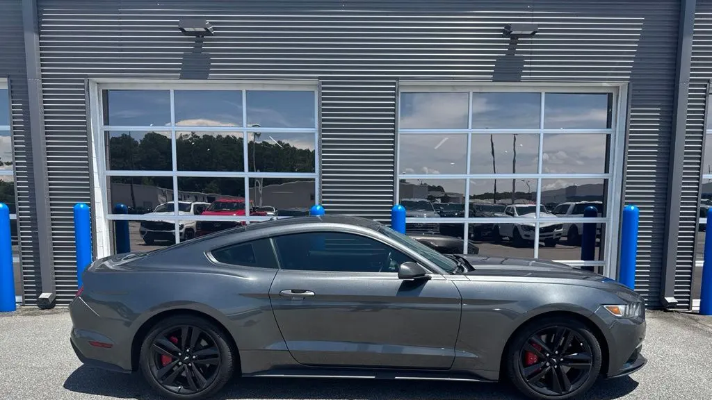 2017 Ford Mustang EcoBoost