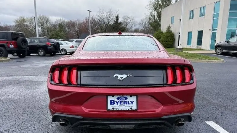 2021 Ford Mustang EcoBoost