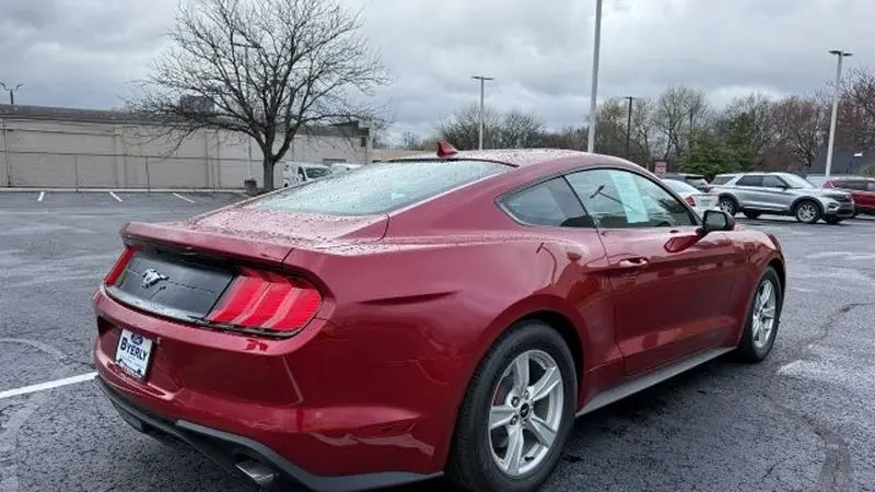 2021 Ford Mustang EcoBoost