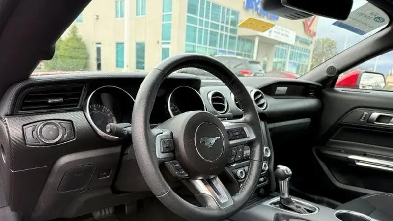 2021 Ford Mustang EcoBoost