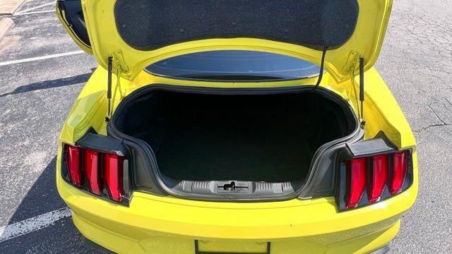 2021 Ford Mustang EcoBoost