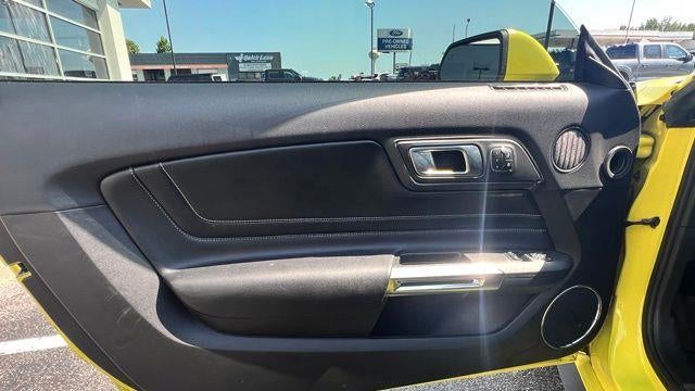 2021 Ford Mustang EcoBoost