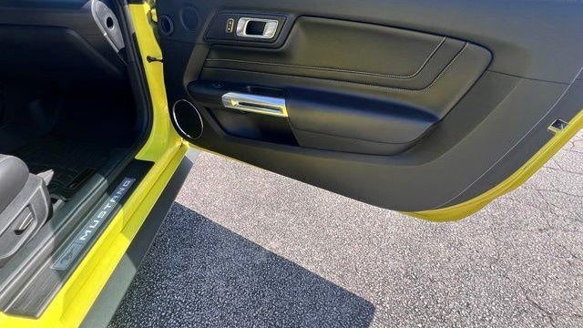 2021 Ford Mustang EcoBoost