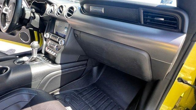 2021 Ford Mustang EcoBoost