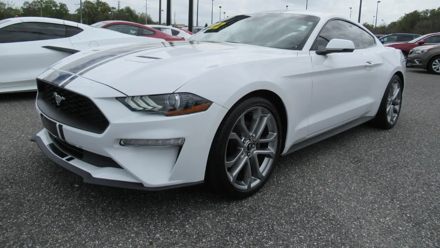 2022 Ford Mustang EcoBoost