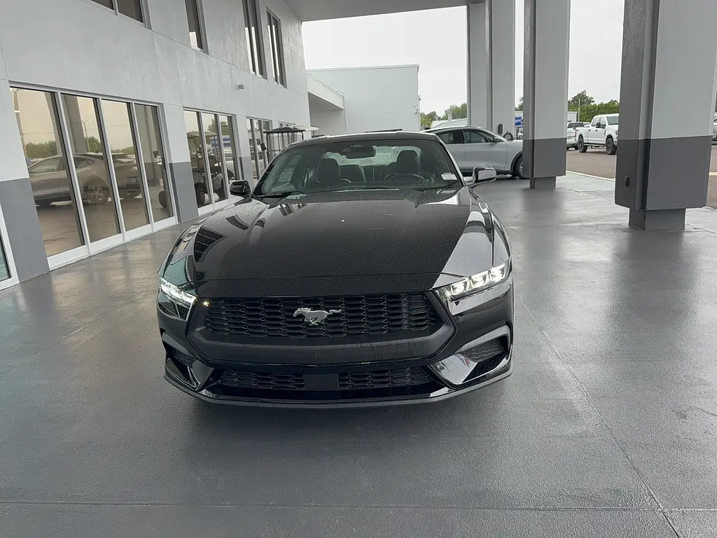 2024 Ford Mustang - $36,995