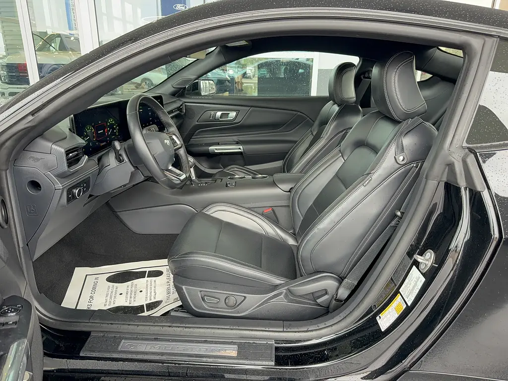 2024 Ford Mustang - $36,995