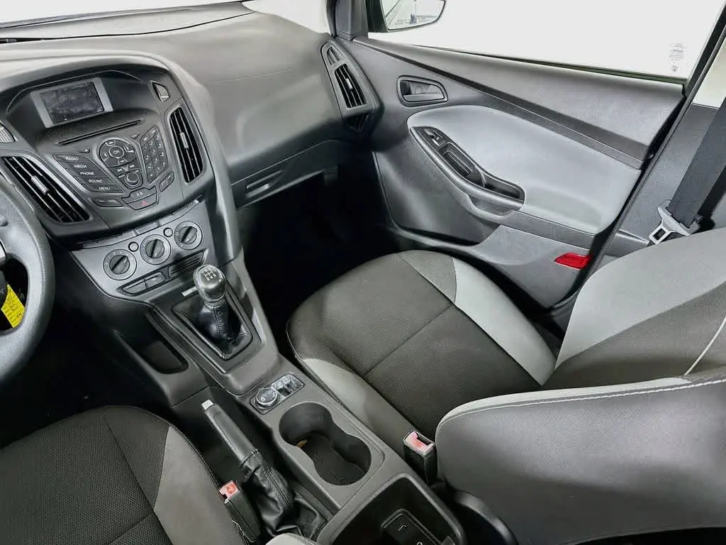 2013 Ford Focus - $4,526