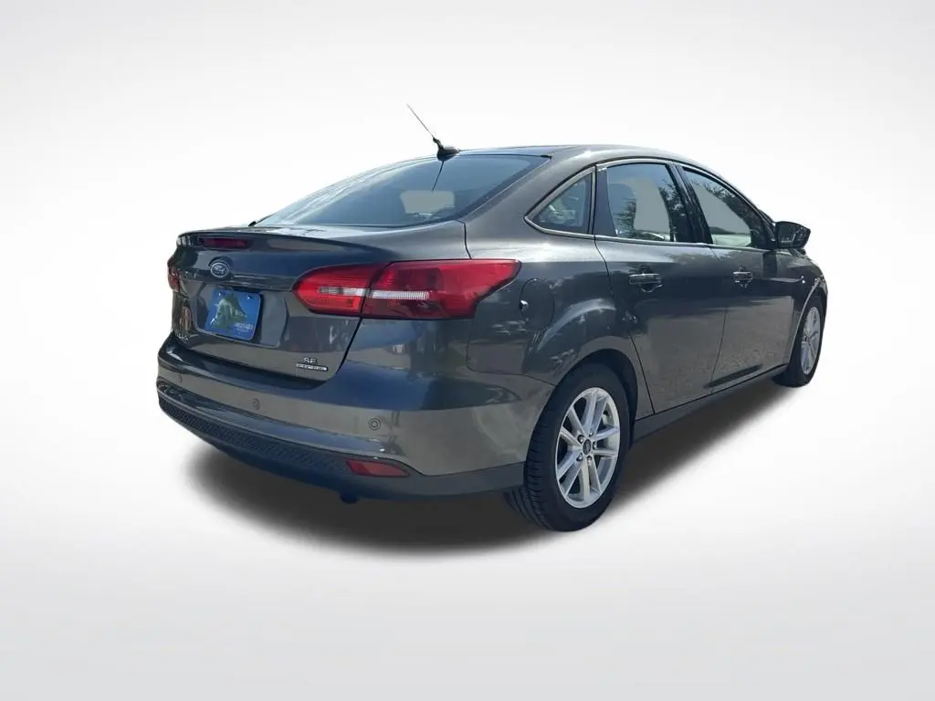 2015 Ford Focus - $3,999