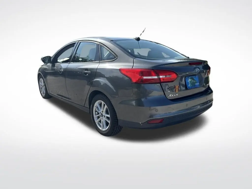 2015 Ford Focus - $3,999