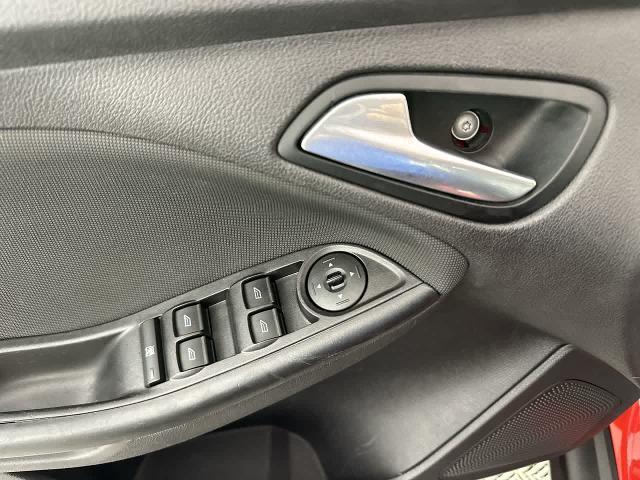 2014 Ford Focus - $4,900