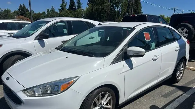 Preowned 2016 Ford Focus SE for Sale