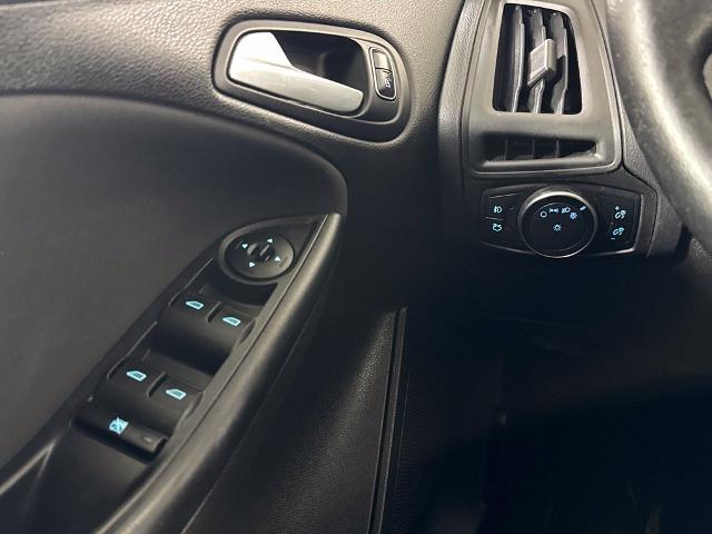 2016 Ford Focus - $8,478