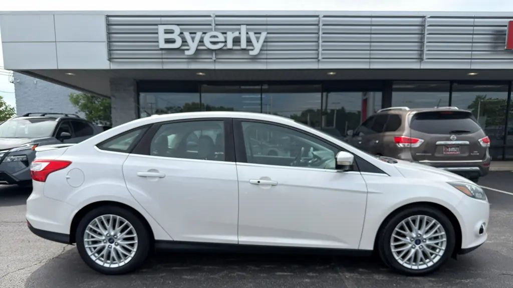 Preowned 2013 Ford Focus Titanium for Sale