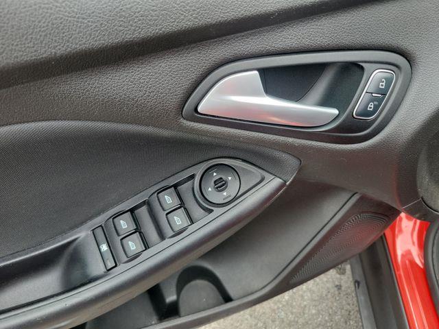 2015 Ford Focus - $3,956