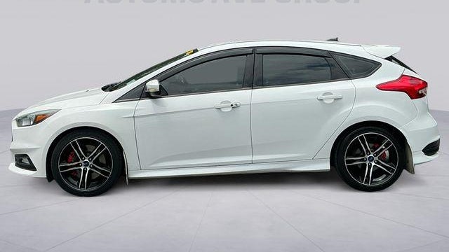 2018 Ford Focus ST