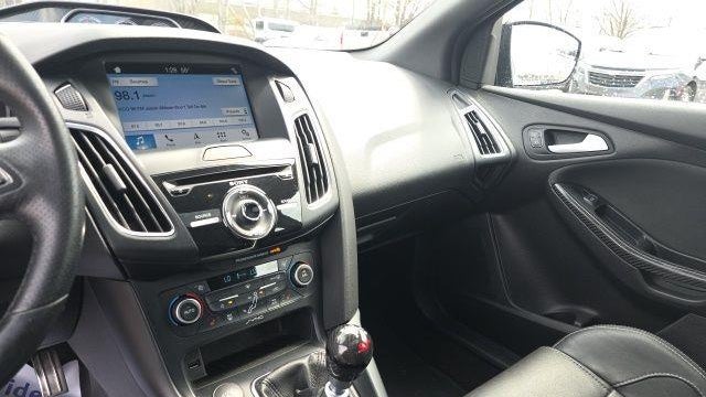 2018 Ford Focus ST