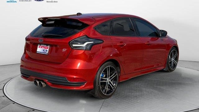 2018 Ford Focus ST