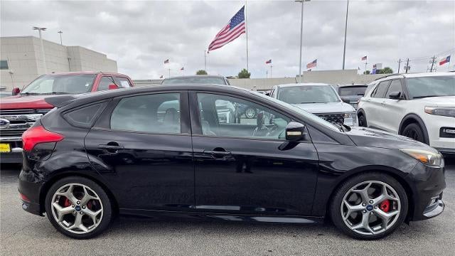 2017 Ford Focus ST