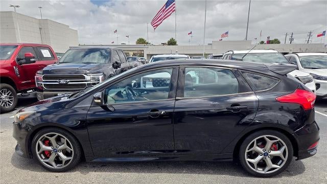 2017 Ford Focus ST
