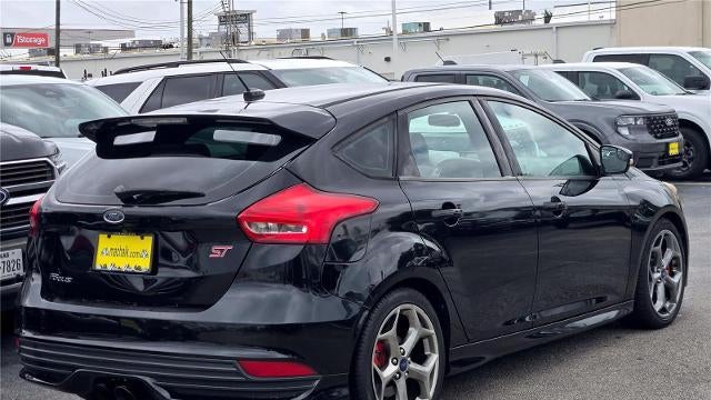 2017 Ford Focus ST