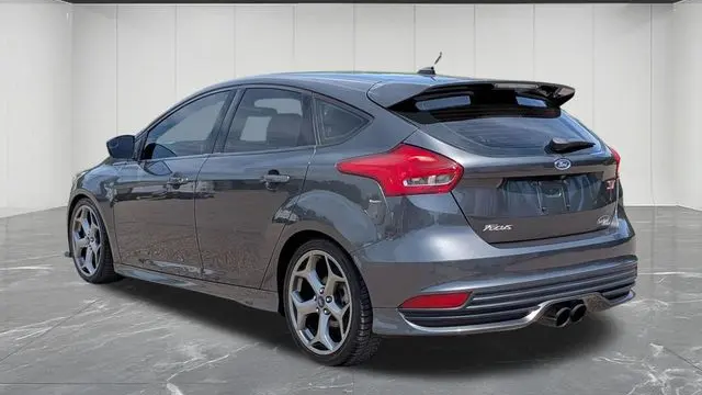 2017 Ford Focus ST