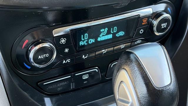 2013 Ford C-MAX Hybrid SE
