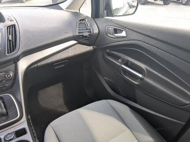 2016 Ford C-MAX - $10,984