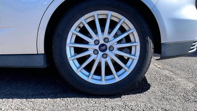 2013 Ford C-MAX Hybrid SE