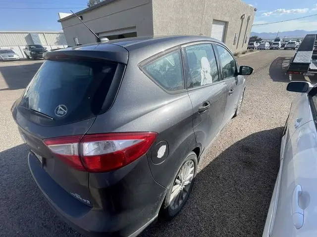2015 Ford C-MAX - $9,488