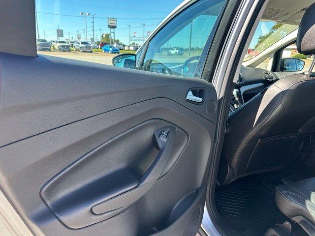 2016 Ford C-MAX - $9,923