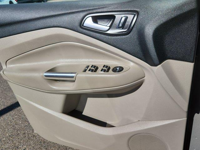 2016 Ford C-MAX - $14,901